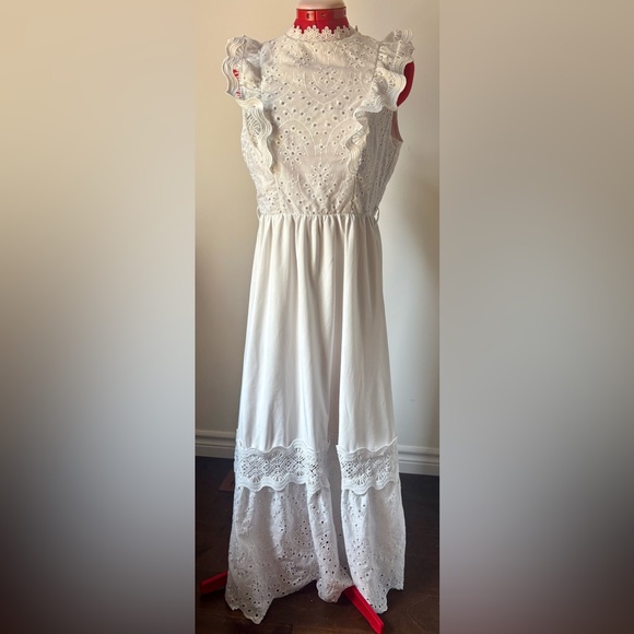 MJ-002 Simplee white Dress size S - Picture 1 of 10